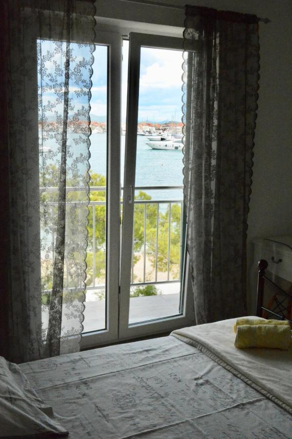 Apartman Klara Murter Exterior photo