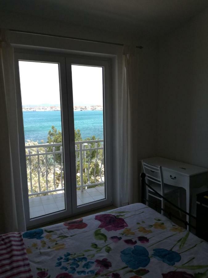 Apartman Klara Murter Exterior photo